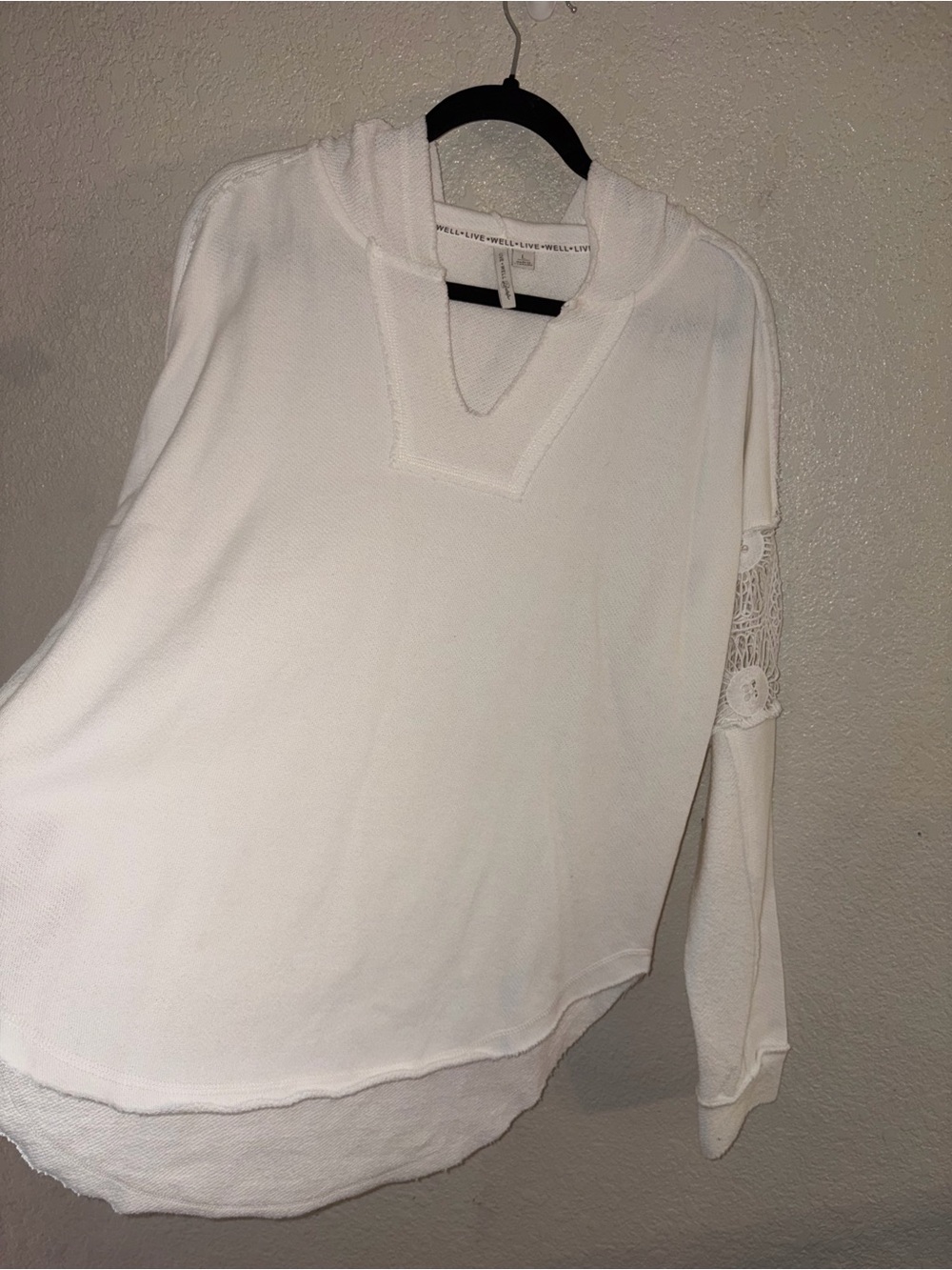 EUC Live Well “Boho✌🏻Hooded Longsleeve Top w/Crochet Detail” Off White Sz Large - Picture 8 of 14
